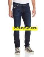 
Diesel Men's Sleenker Skinny-Leg Jean 0608D
